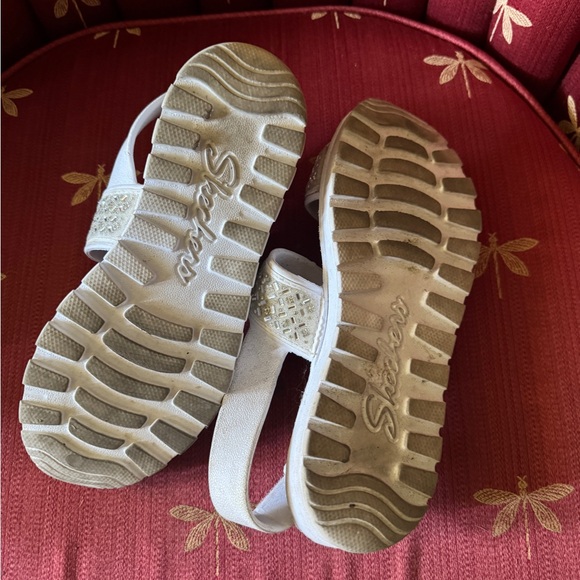 Women’s Skechers sandals - Picture 3 of 4